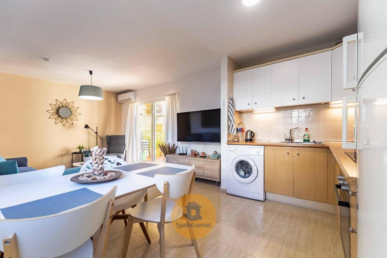 Nice 2 Bedroom Apartment For Family In Los Pacos Фуeнхирола Екстериор снимка