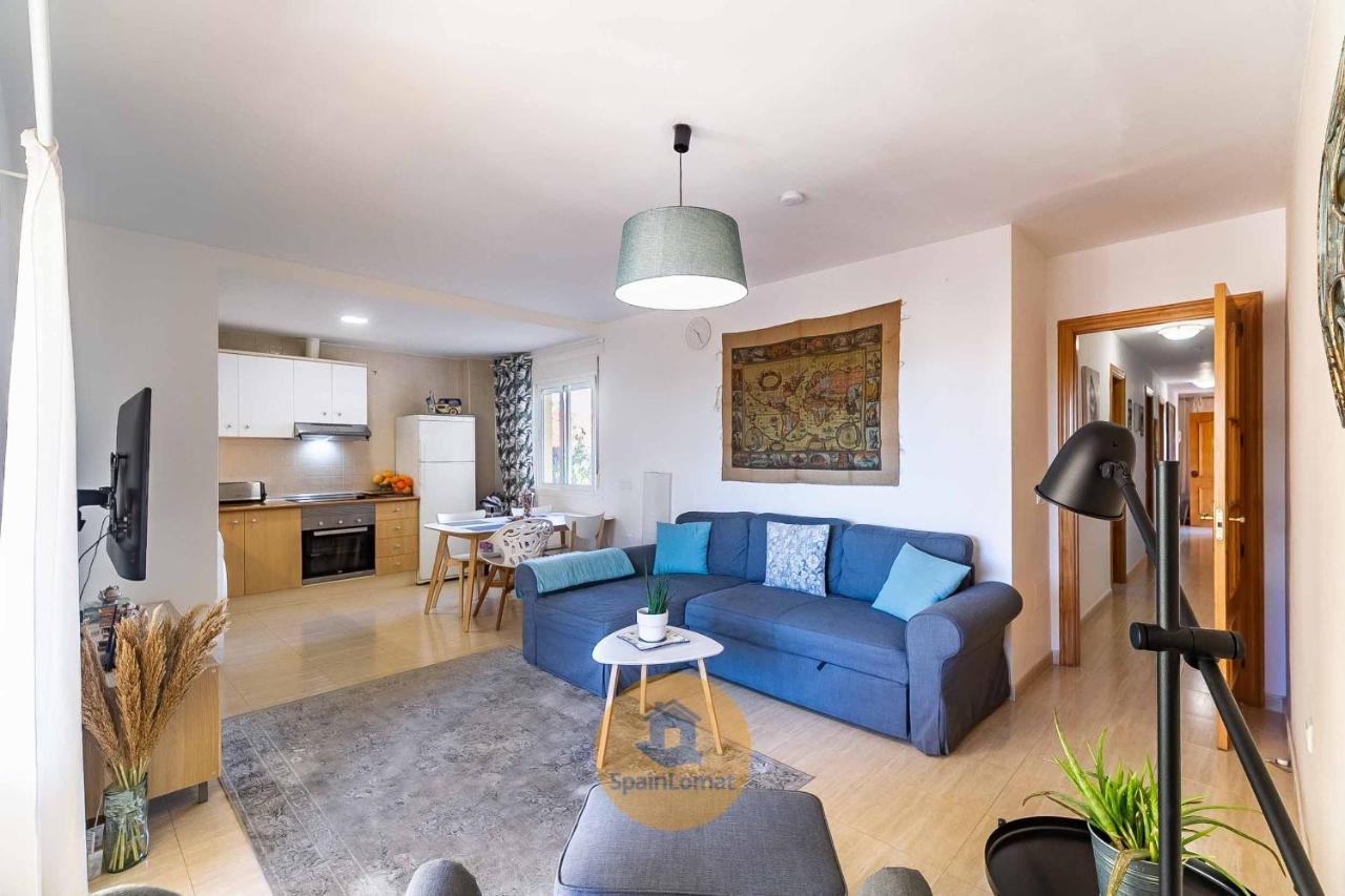 Nice 2 Bedroom Apartment For Family In Los Pacos Фуeнхирола Екстериор снимка
