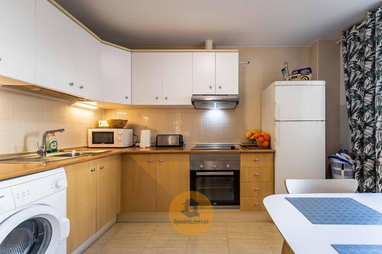 Nice 2 Bedroom Apartment For Family In Los Pacos Фуeнхирола Екстериор снимка