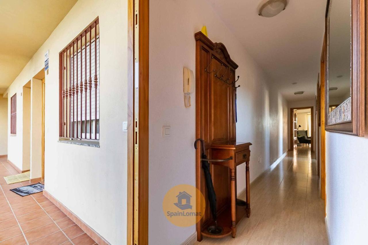 Nice 2 Bedroom Apartment For Family In Los Pacos Фуeнхирола Екстериор снимка